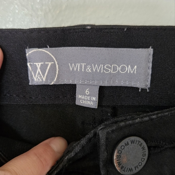 Wit & Wisdom Black Skinnies Size 6 - Picture 4 of 5